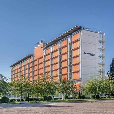 Courtyard By Marriott Linz Hotel Екстериор снимка