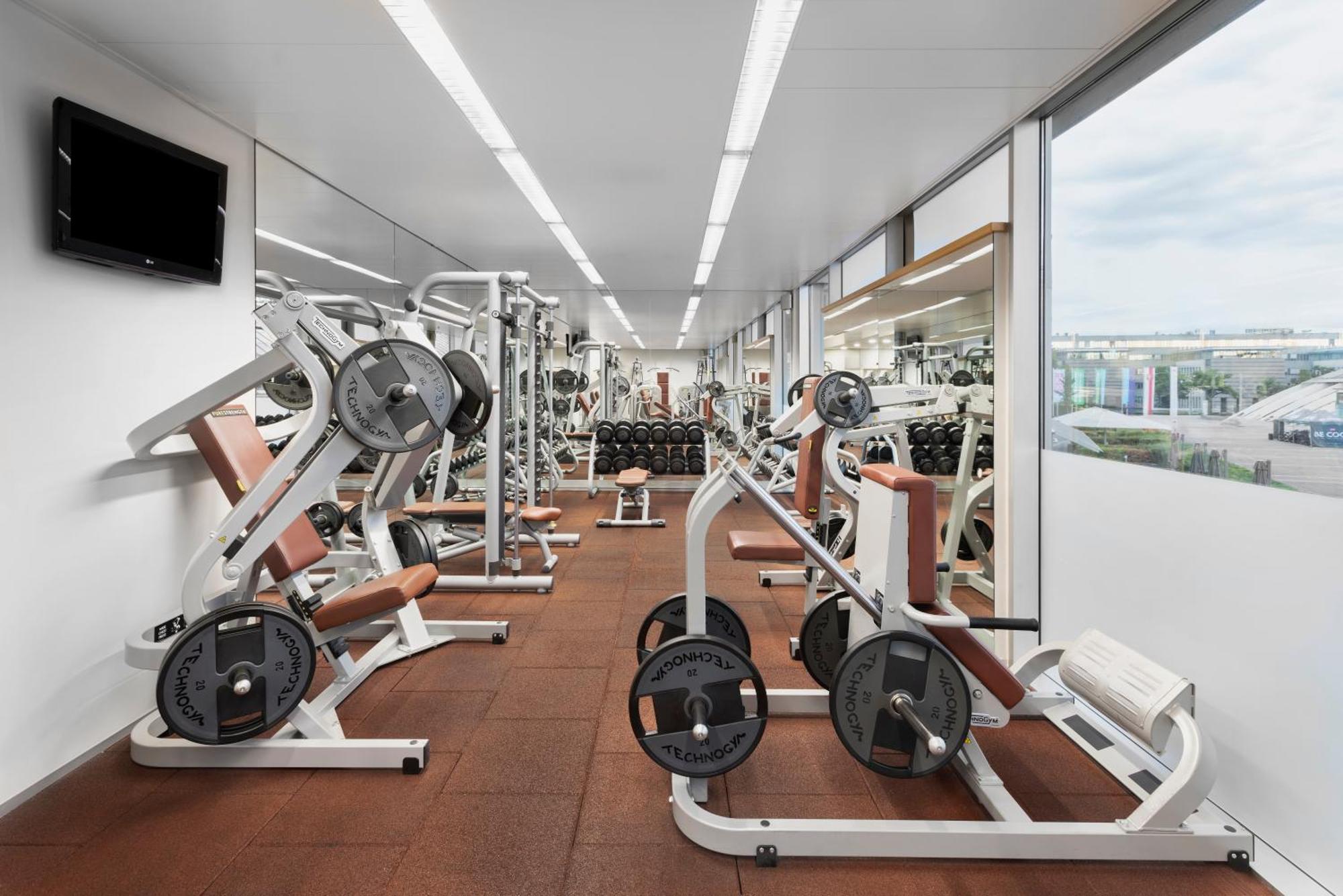 Courtyard By Marriott Linz Hotel Екстериор снимка