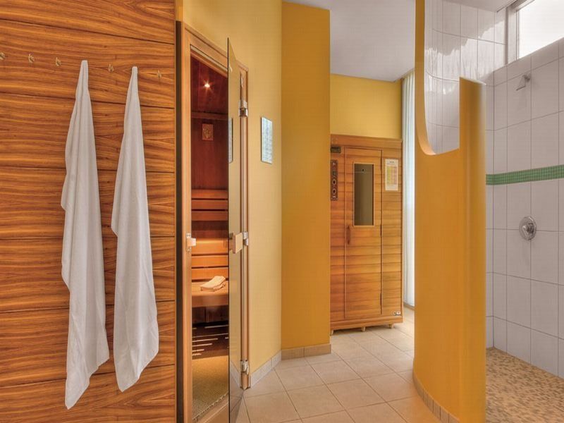 Courtyard By Marriott Linz Hotel Екстериор снимка